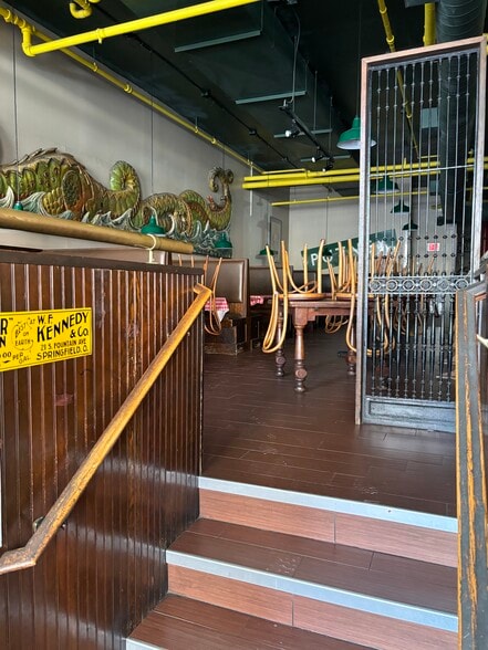 More Photos Of 310 Court Ave, Des Moines Restaurant For Sale