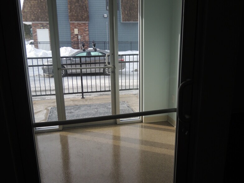 More Photos Of 207 Stage Rd, Hampstead Medical For Lease