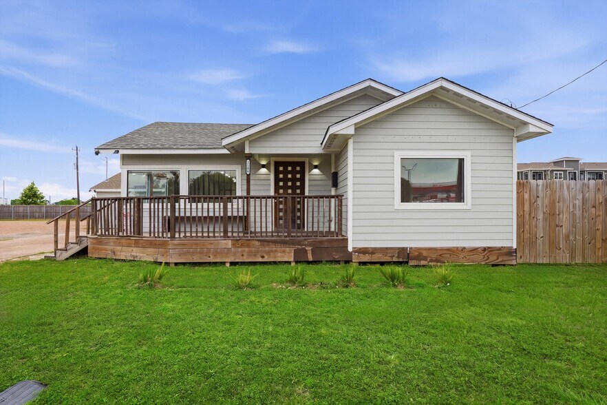 More Photos Of 2110 Antoine Dr, Houston Freestanding For Sale