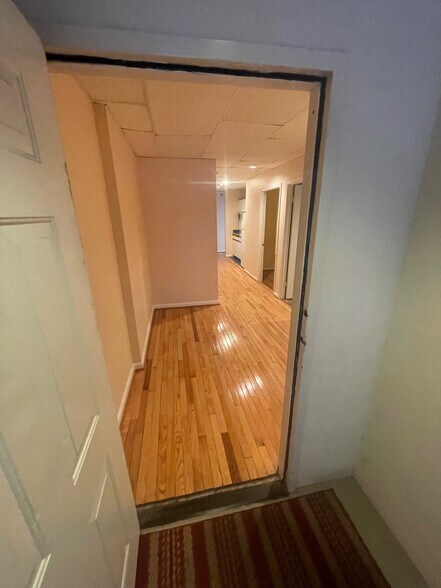 More Photos Of 8607-8609 2nd Ave, Silver Spring Medical For Sale