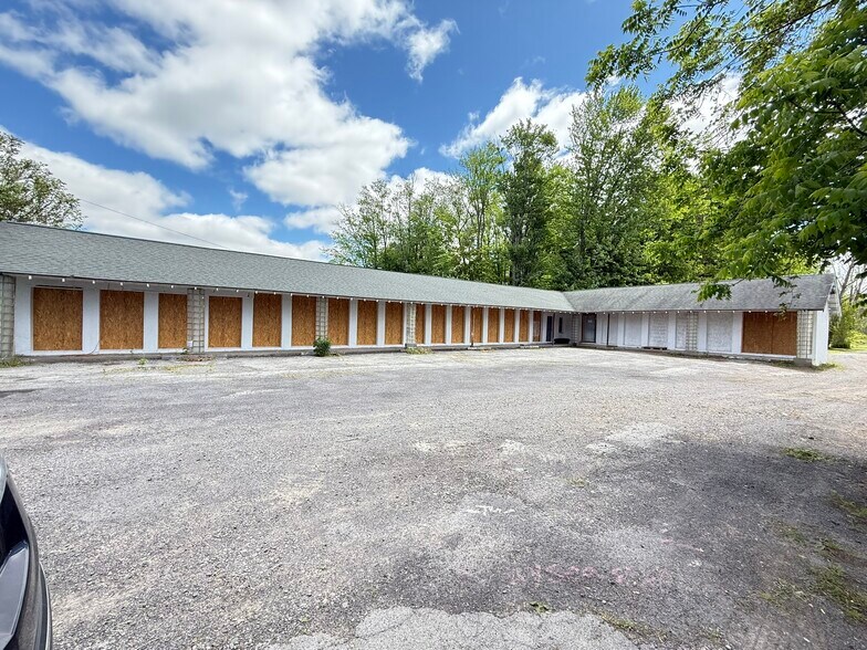 More Photos Of 984 Waterloo Geneva Rd, Waterloo Township Trailer Camper Park For Sale
