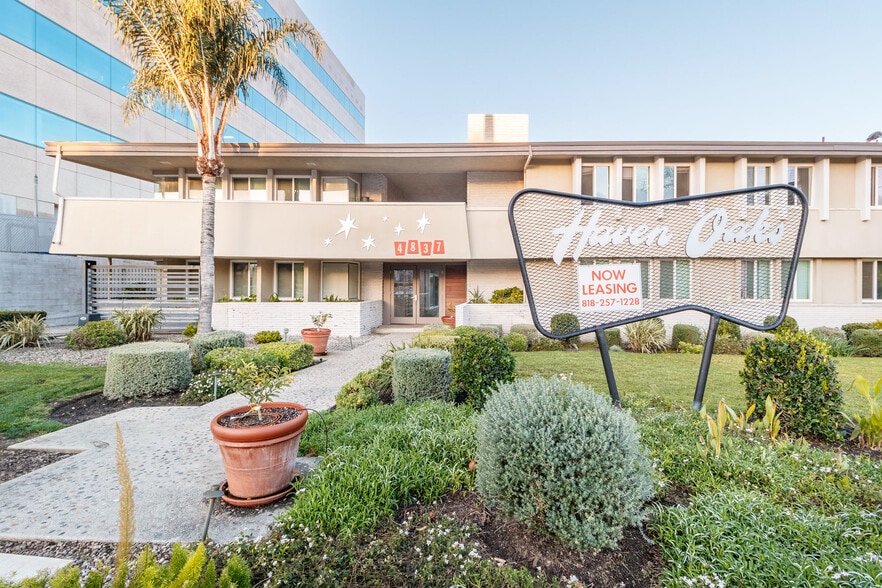 More Photos Of 4837 Hayvenhurst Ave, Encino Apartments For Sale