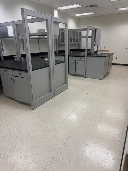 More Photos Of 111 Roberts St, East Hartford Industrial For Lease