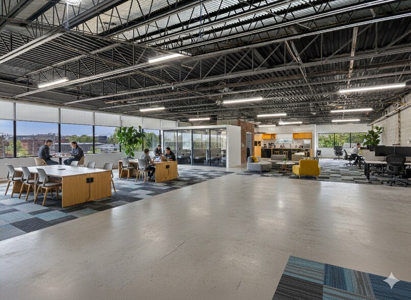 More Photos Of 398-400 Riverside Ave, Medford Light Manufacturing For Lease