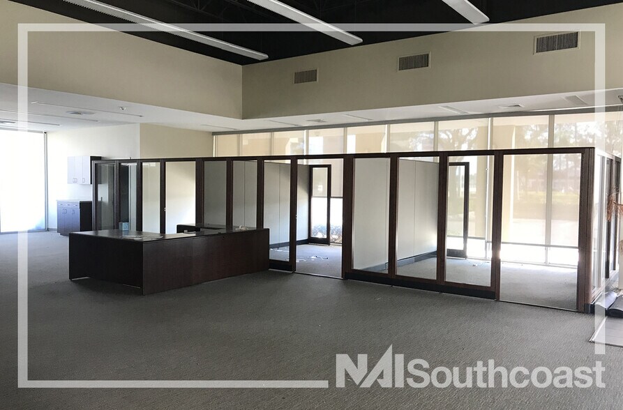 More Photos Of 3200-3600 SE Federal Hwy, Stuart Unknown For Lease