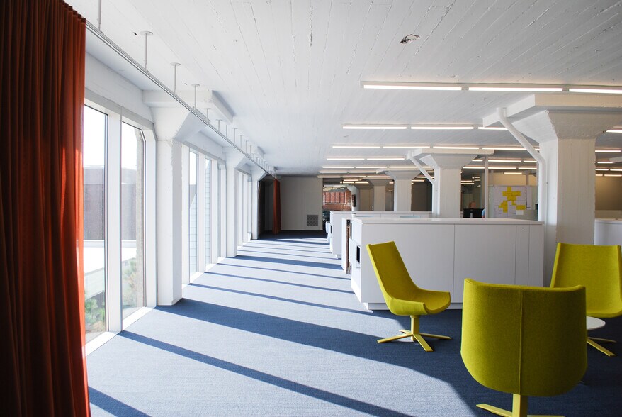 More Photos Of 100 E Main St, Oklahoma City Office For Sale