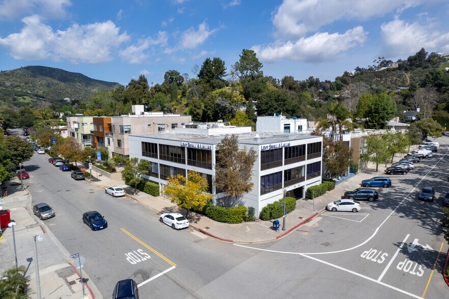 More Photos Of 815 Moraga Dr, Los Angeles Medical For Sale