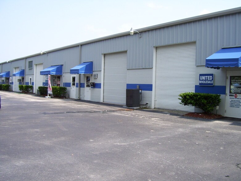 More Photos Of 4450 Enterprise Ct, Melbourne Warehouse For Lease