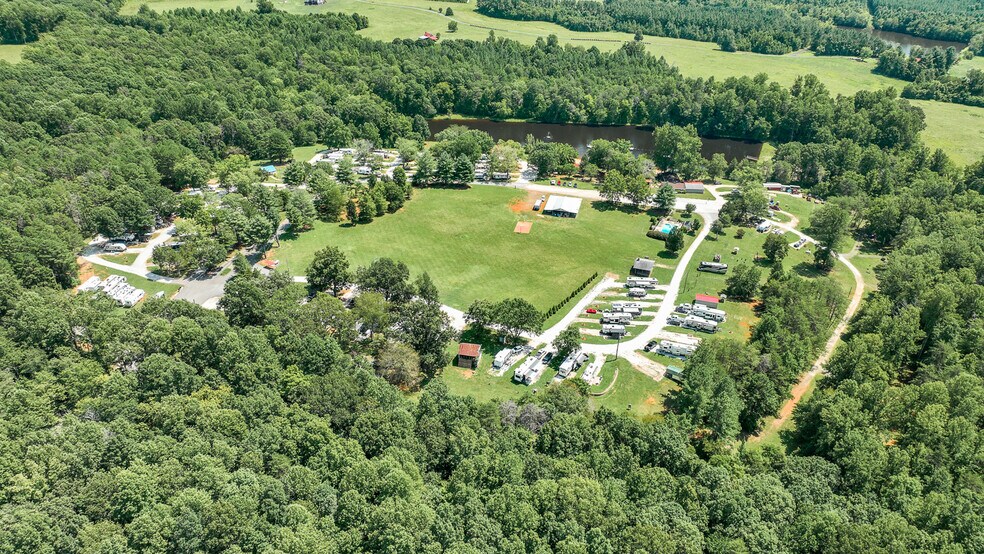 More Photos Of 1105 W Lake Rd, Spout Spring Trailer Camper Park For Sale