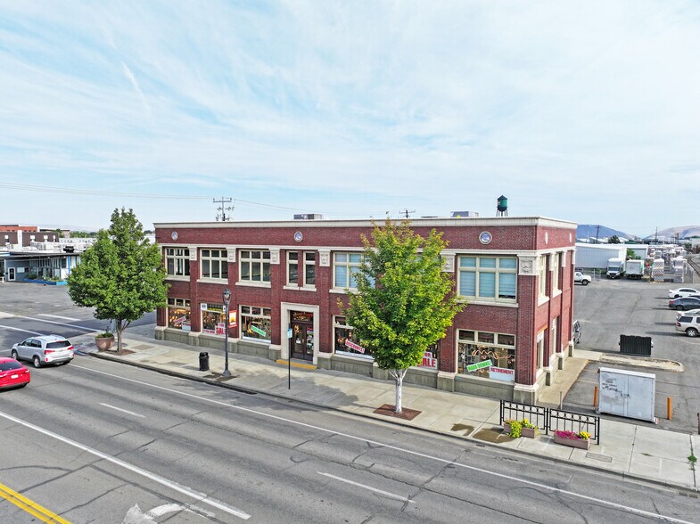 Primary Photo Of 104 W Yakima Ave, Yakima General Retail For Lease
