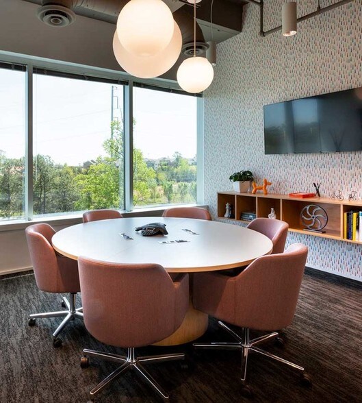 More Photos Of 1 Glenlake Pky NE, Atlanta Coworking Space