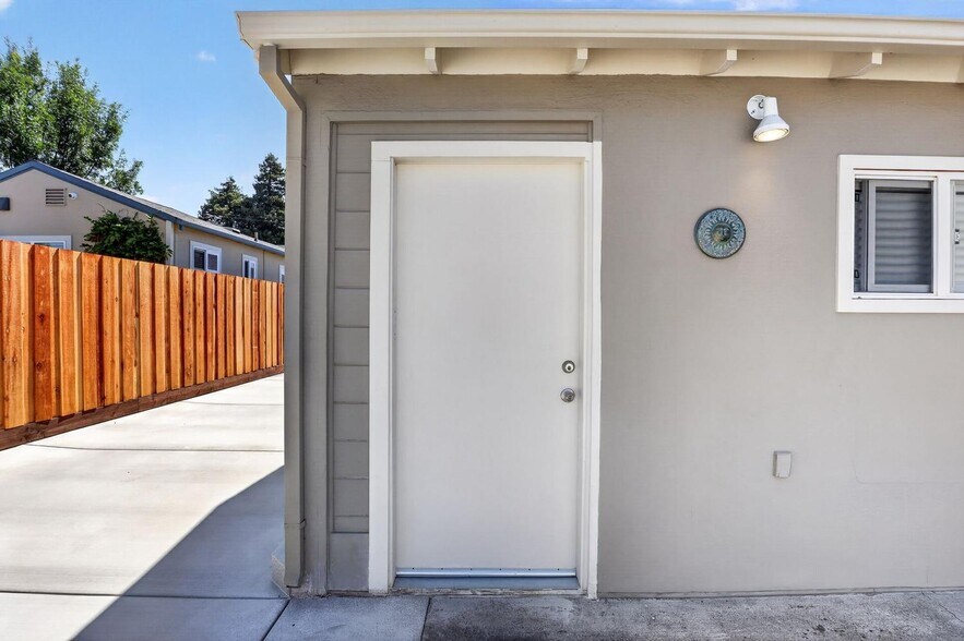 More Photos Of 20847 Chester St, Castro Valley Multifamily For Sale