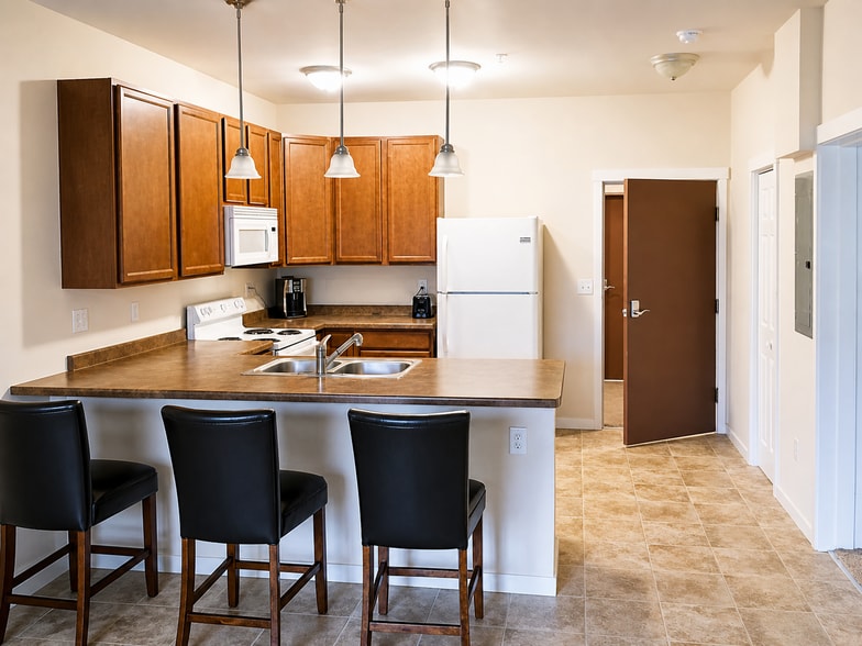 More Photos Of 509 Hunters Run St, Watford City Apartments For Sale