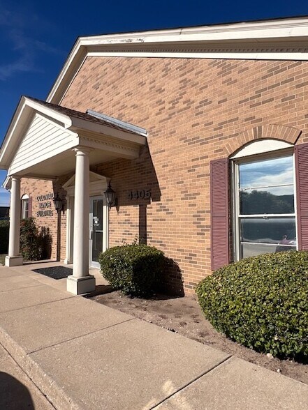 More Photos Of 4401-4405 NW 4th St, Oklahoma City Medical For Lease