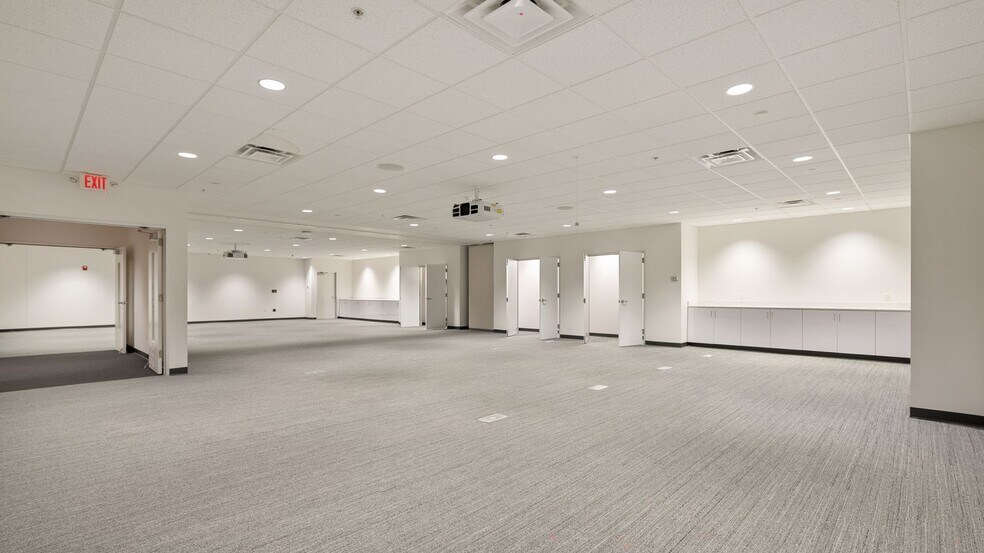 More Photos Of 5550 Britton Pky, Hilliard Medical For Lease