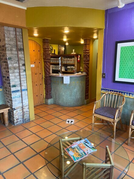 More Photos Of 1445 Somerset Rd, San Antonio Medical For Sale