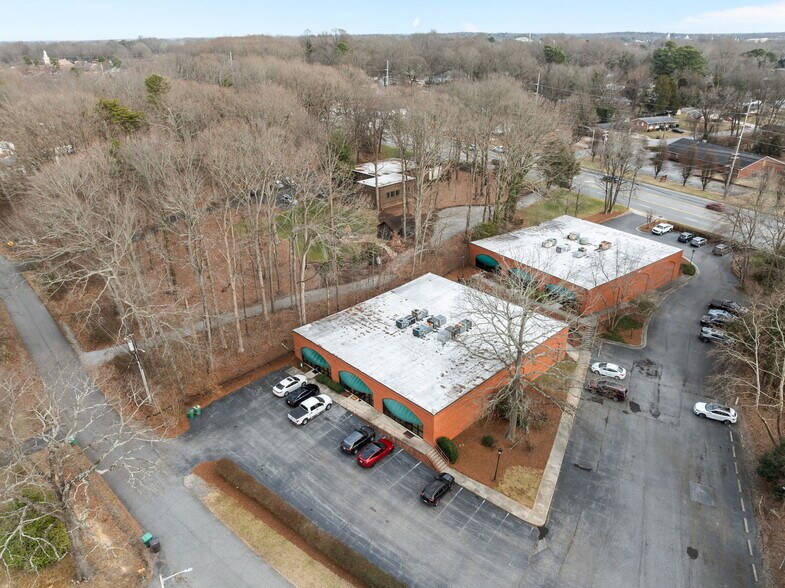 More Photos Of 603 Eastchester Dr, High Point Office For Sale