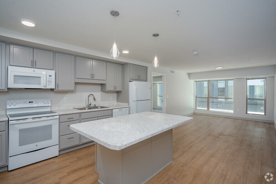 More Photos Of 1835 University Ave W, Saint Paul Apartments For Lease