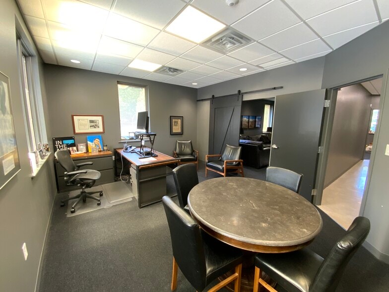 More Photos Of 3436-3500 Granite Cir, Toledo Medical For Lease