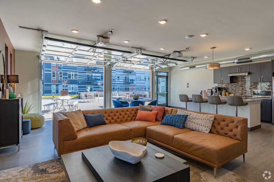 More Photos Of 1482 S 84th St, West Allis Apartments For Lease