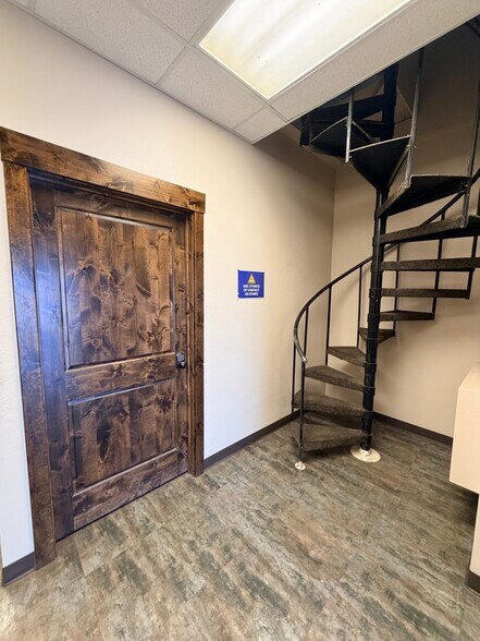 More Photos Of 1088 N Robertson Rd, Casper Flex For Sale