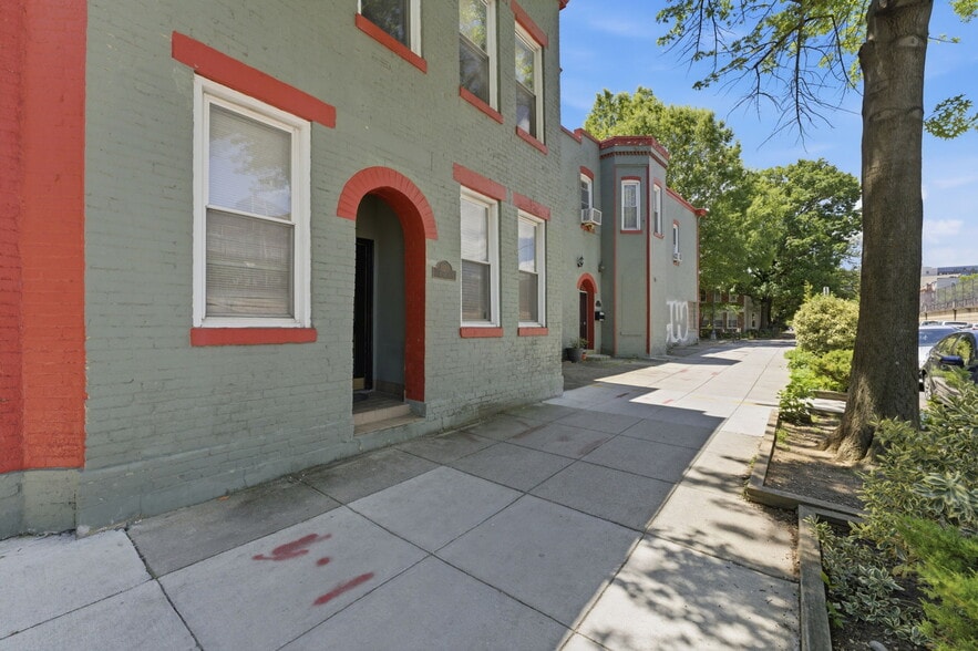 More Photos Of 2263 12th St NW, Washington Storefront Retail Residential For Sale