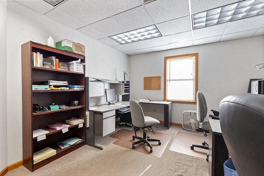 More Photos Of 525 Eastern Ave, Augusta Office For Sale