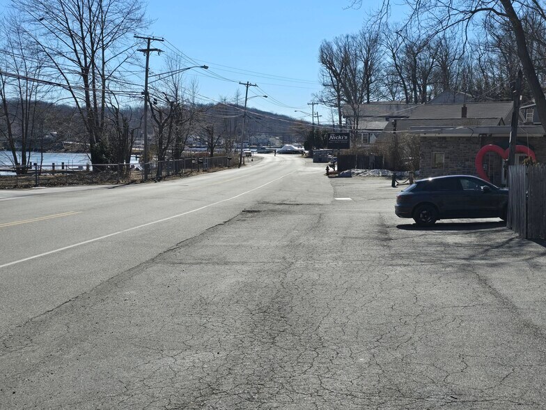 More Photos Of 120 Brady Rd, Lake Hopatcong Restaurant For Sale