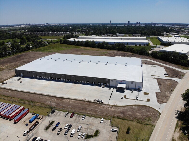 More Photos Of 2070 Commercial Dr, Port Allen Distribution For Lease