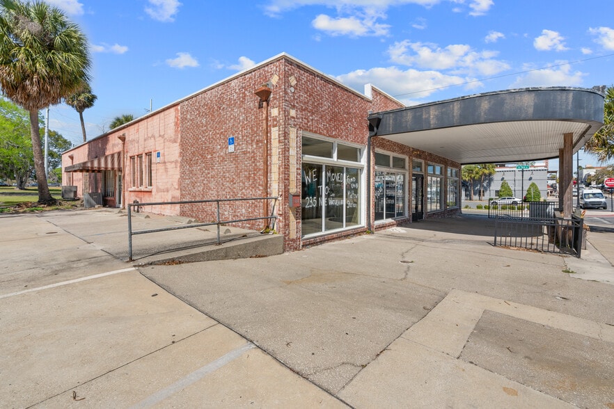 More Photos Of 304 S Magnolia Ave, Ocala Freestanding For Lease