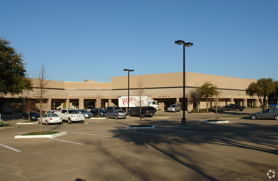 More Photos Of 1025 N Stemmons Fwy, Dallas Unknown For Sale