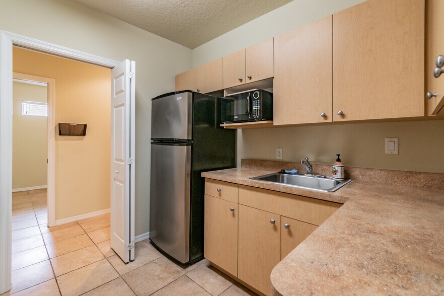 More Photos Of 2142 Ashley Oaks Cir, Wesley Chapel Medical For Sale