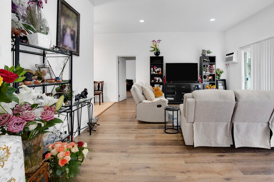 More Photos Of 1936-1938 S Corning St, Los Angeles Apartments For Sale