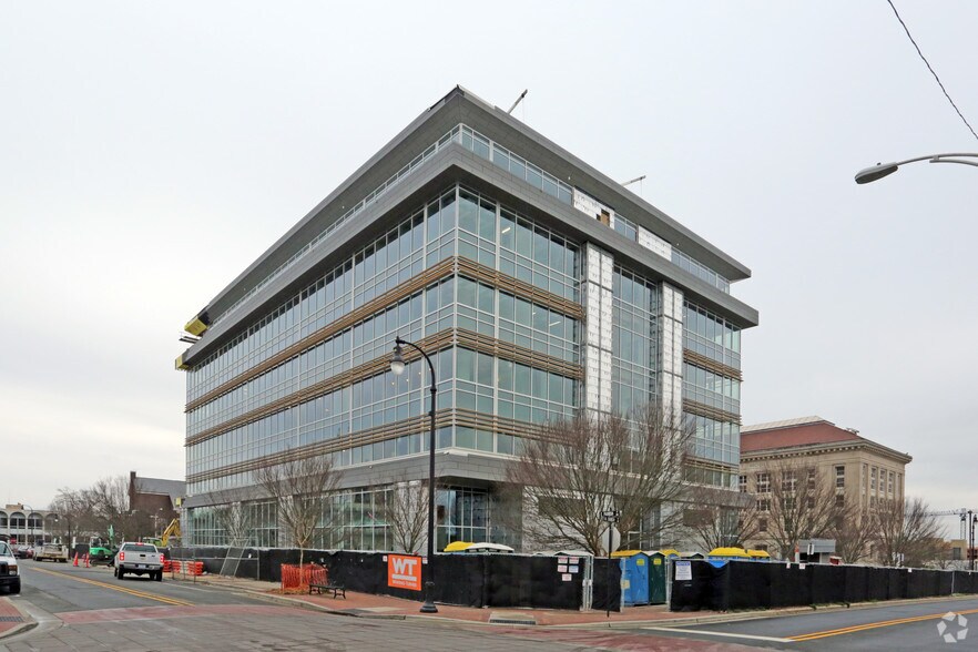 More Photos Of 201 E Main St, Durham Office For Lease