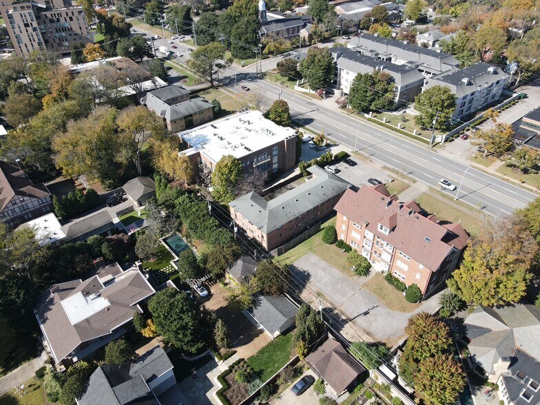 More Photos Of 3819 West End Ave, Nashville Multifamily For Sale