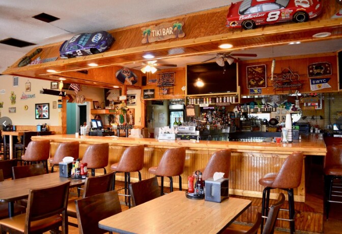 More Photos Of 23525 State Rd 40, Astor Restaurant For Sale