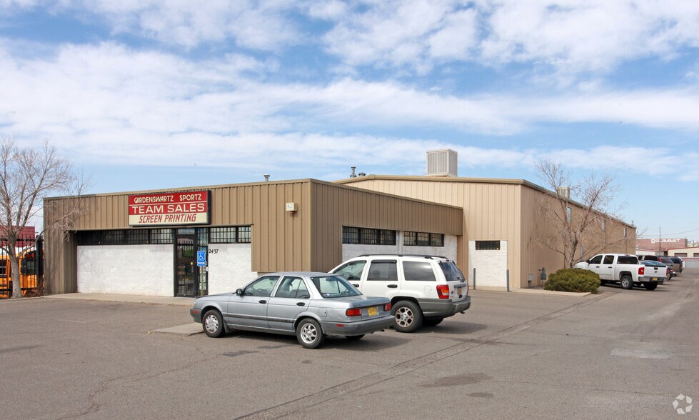 More Photos Of 2437 Menaul Blvd NE, Albuquerque Freestanding For Sale