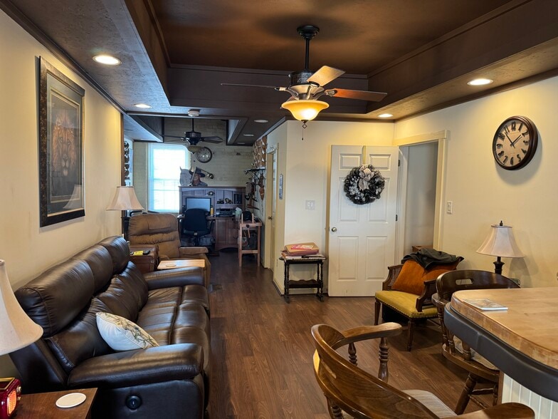 More Photos Of 46 Jefferson St, Brookville Storefront Retail Residential For Sale