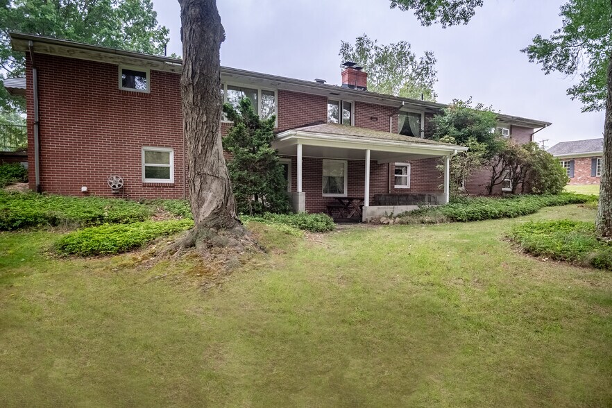 More Photos Of 519 N Hermitage Rd, Hermitage Office Residential For Sale