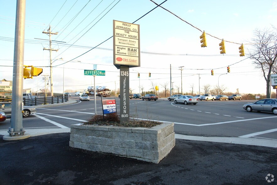 More Photos Of 1345 Jefferson Blvd, Warwick Office For Lease