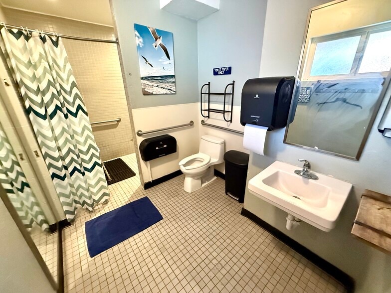 More Photos Of 3790 Udall St, San Diego Hospitality For Sale