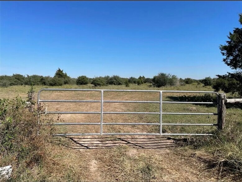 More Photos Of 6164 E I-10, Cat Spring Land For Sale