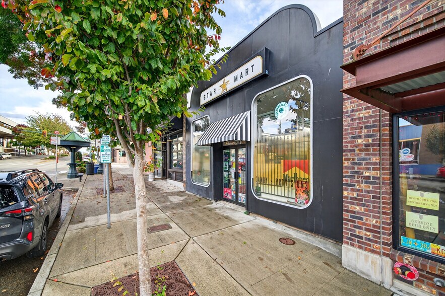 More Photos Of 1418 Hewitt Ave, Everett Storefront For Sale