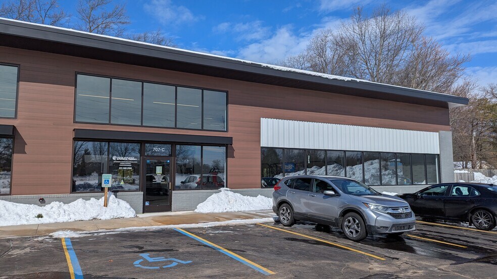 Primary Photo Of 707 Parsons Rd, Traverse City Storefront Retail Office For Lease