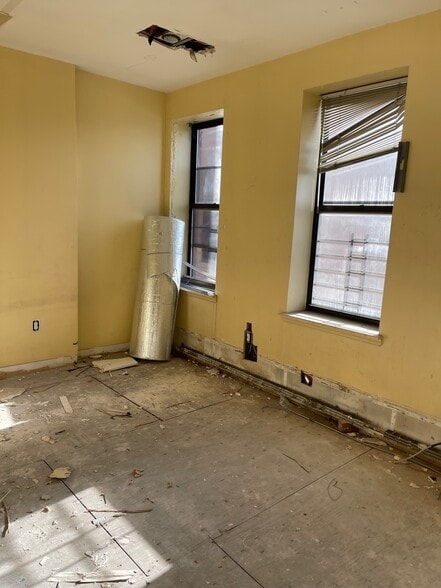 More Photos Of 18 W 127th St, New York Apartments For Sale