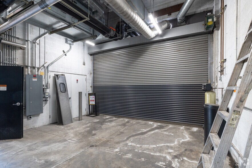 More Photos Of 600 S La Brea Ave, Los Angeles Storefront Retail Residential For Lease