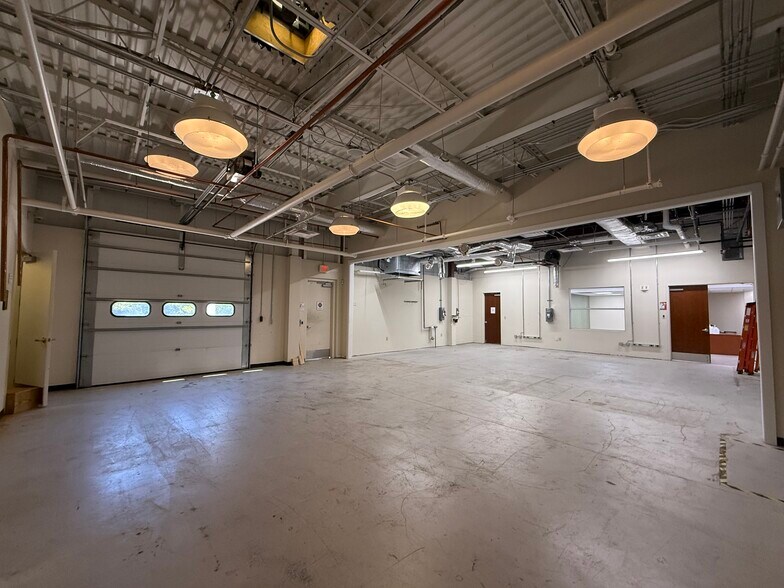 More Photos Of 112 Corporate Dr, Elizabeth City Office For Sale