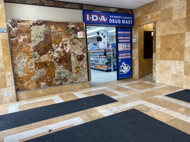 More Photos Of 800 Bathurst St, Toronto Medical For Sale