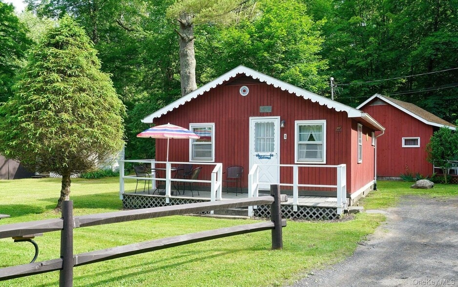 More Photos Of 5973 New York 28, Phoenicia Hotel For Sale