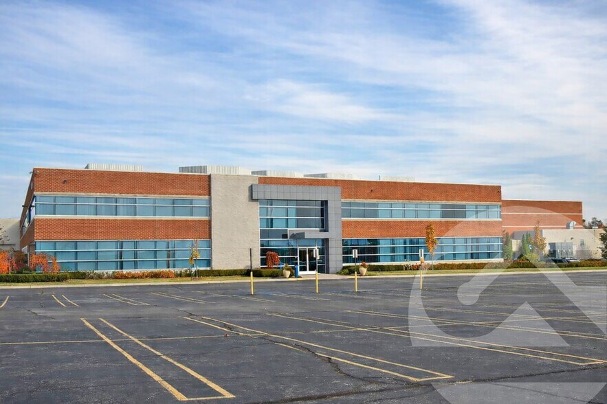 Primary Photo Of 2800 Superior Ct, Auburn Hills Warehouse For Lease